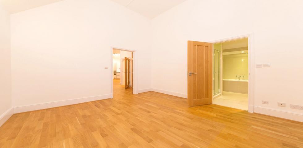 			1 Bedroom, 1 bath, 1 reception Apartment			 Broadhurst Gardens, WEST HAMPSTEAD